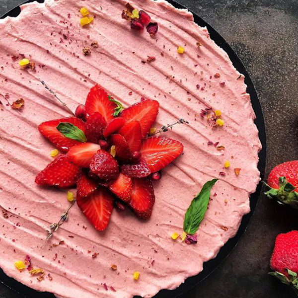 tarta_capsuni